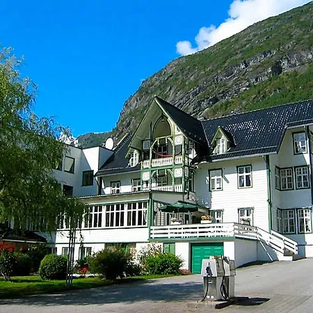 Hjelle Hotel 酒店 耶勒